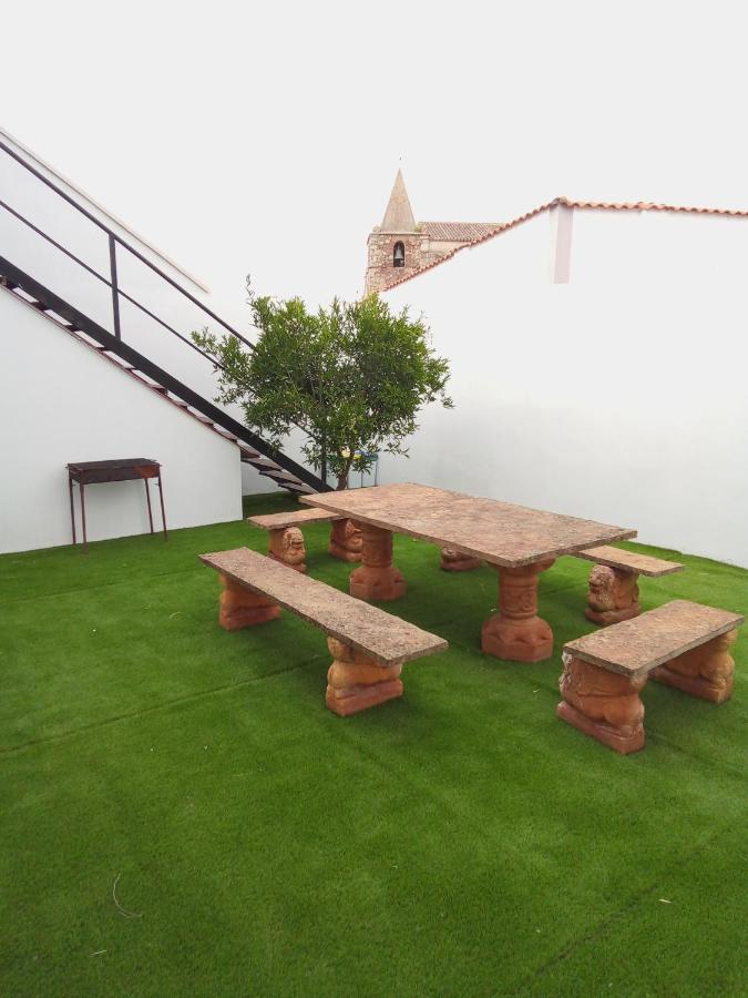 Casa Rural La Plata Aljucen Екстер'єр фото